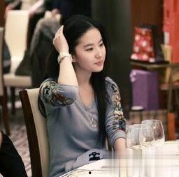 娱乐圈吃瓜博主女孩叫什么,揭秘幕后故事